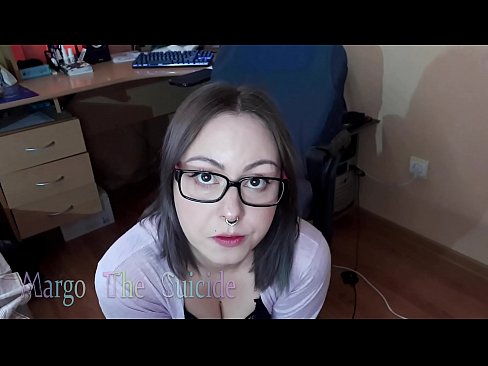 ❤️ สาวเซ็กซี่กับแว่นตาดูด Dildo ลึก ๆ บน Camera ร่าน ที่เรา ❌️